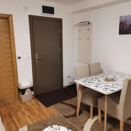 شقة Jordan Kc 9c 35