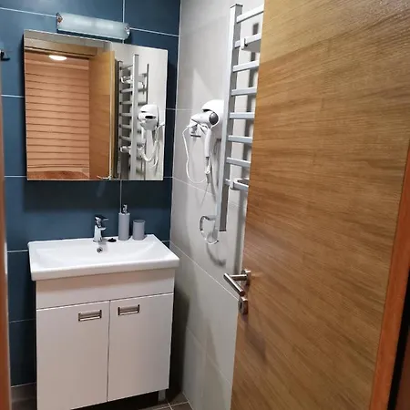 شقة Jordan Kc 9c 35 كوباونيك