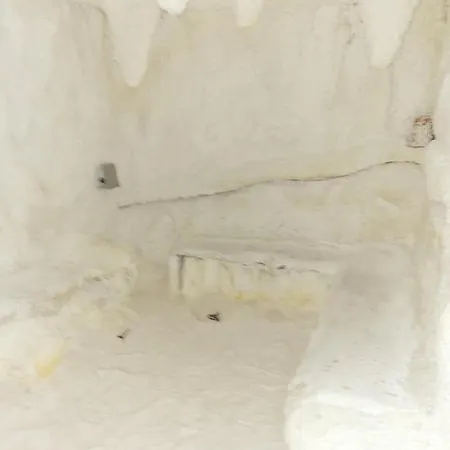 شقة Jordan Kc 9c 35 كوباونيك